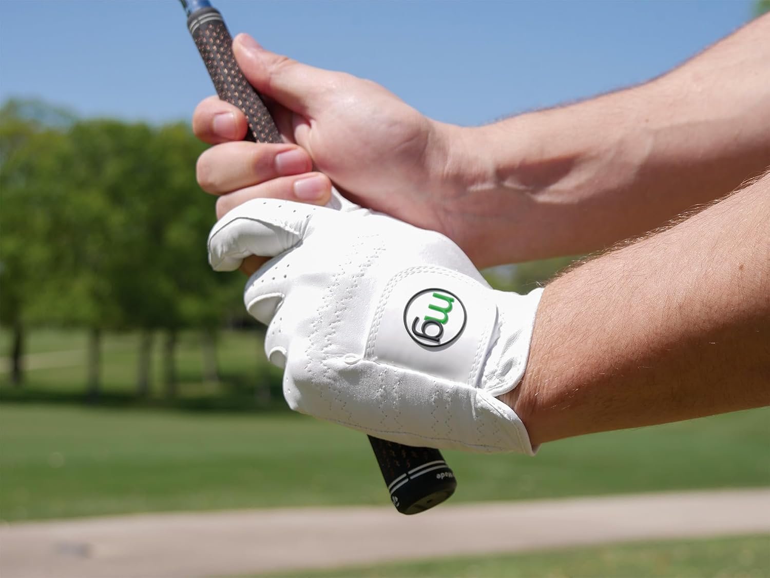MG DynaGrip Men’s Premium Cabretta Leather Golf Glove – Regular Sizes